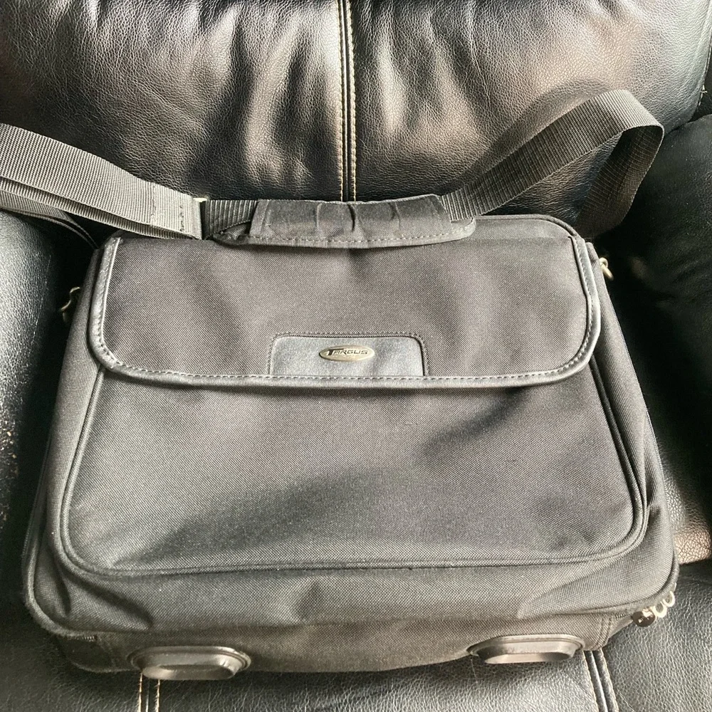 Tarsus Black Canvas Laptop Briefcase